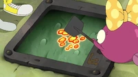S1E18B-Polly shoveling hot coal.jpg (268 KB)