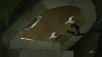 Domino-Effect-00204.jpg (412 KB)