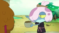S1E17A-Maddie grinding magic dust.jpg (150 KB)