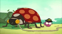 S1E17B-Polly about to whip beetle.jpg (102 KB)