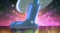 S1E17B-Sprig's foot.jpg (81 KB)