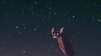 S1E17B-The bat flying.jpg (117 KB)