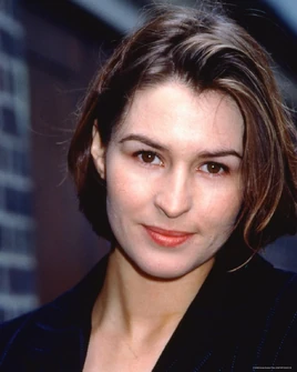 6. Jean Robinson (Helen Baxendale)