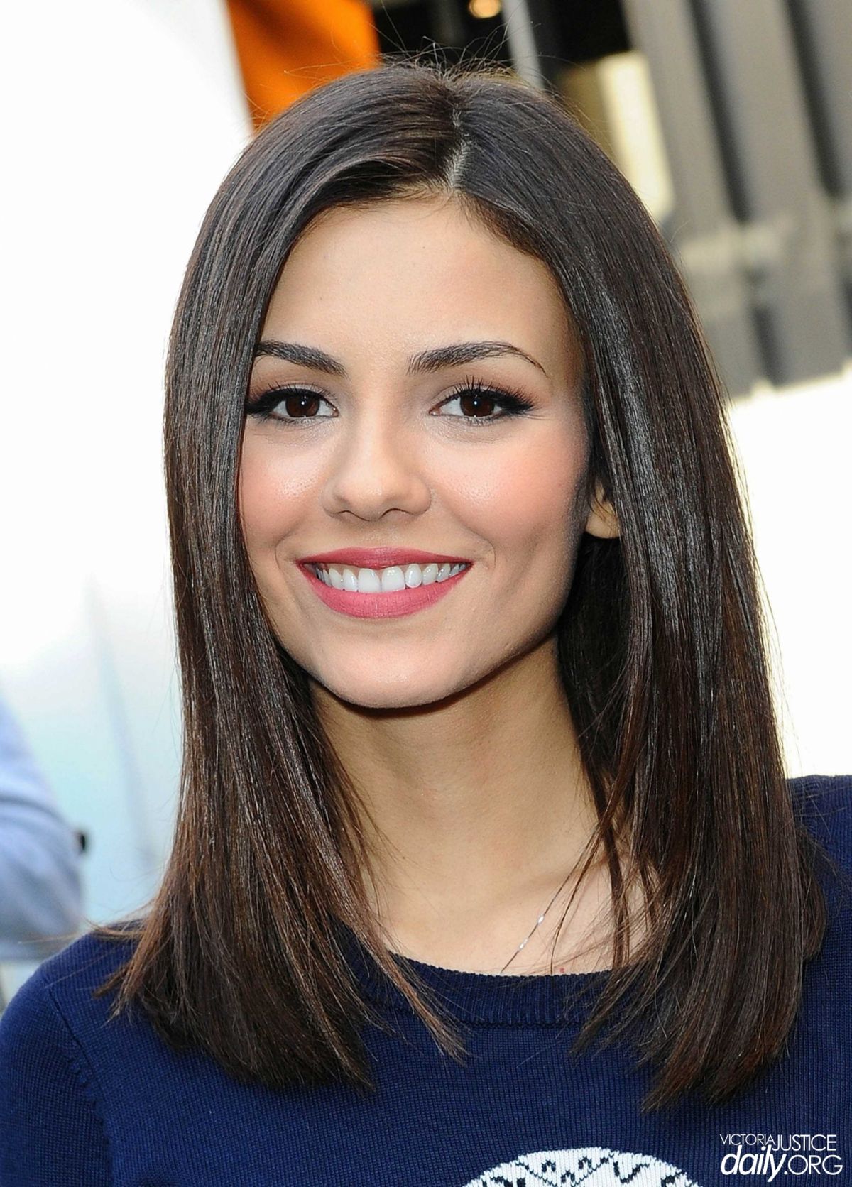 Victoria Justice as Tori Vega  Victoria justice hair, Victoria