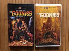 The-Goonies-VHS-1997-Clam-Shell-Lot-Of.jpg