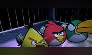 As seen here, Hal uses his classic design despite using his Chrome design in-game.