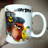 Colgate angry bird mug 1495103181 adf7b2bc.jpg (44 KB) AB Movie mug (2/2)