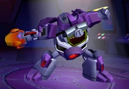 Злится с аксессуарами в Астротрейне