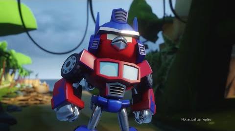 Angry Birds Transformers Comic-Con trailer