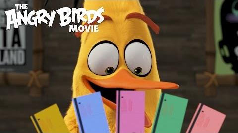 The Angry Birds Movie - Chuck Visits Regal Cinemas