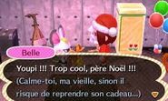 Belle très heureuse d'avoir reçu son cadeau