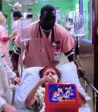 Er warners lunchbox cameo