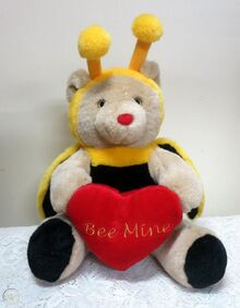 Singing-plush-bumble-bee-bear-sings 1 bdcb43d19902f39db834bba489e7af80