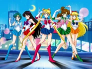 Gruppenbild der Inner Senshi aus dem bekannten, ersten Anime