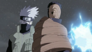 Kakashi and Yamato restrain Madara