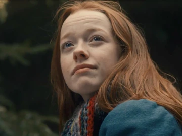 Babys mit gezogenen Augenbrauen