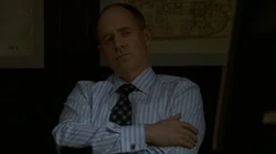 Wilson hört sich die Argumente seiner Partner an