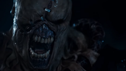 Nemesis kämpft gegen Alice