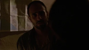 Faheen spricht mit Nina