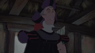 Frollo stellt die Familie unter Hausarrest.