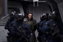 Avengers-movie-image-tom-hiddleston-01