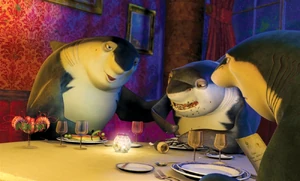 Shark Tale Frankie Eating.png (1,32 MB) Frankie isst mit Lenny und Lino im Restaurant.