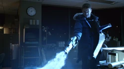 Snart friert Barry ein