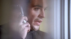 Saunders erpresst Tony