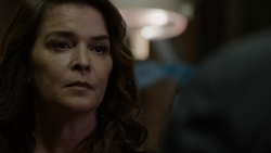 RacheengelSiehtReddington.png