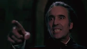 Dracula strebt nach Rache an Lorimar Van Helsing, dem Urenkel seines alten Feindes.