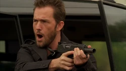 Hacker und seine Leute greifen an