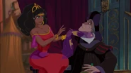 Esmeralda veralbert Frollo.