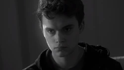 DexBeiPsychiaterin.png (474 KB) Dex ist sauer auf seine Psychiaterin