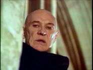 Frollo im Fernsehfilm "The Hunchback", 1997 - Dargestellt von Richard Harris.