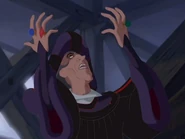 Frollo hinterfragt, weswegen Quasimodo sich die Verachtung der Gesellschaft antun will.