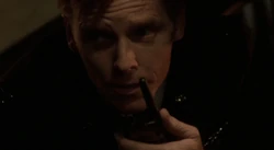 Anderson kann den Hangar betreten