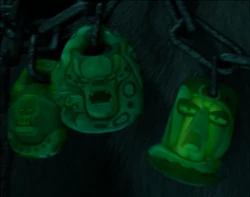Tai Lung as one of Kai's amulets.