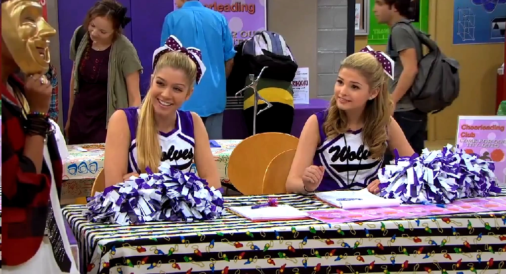 Ant Farm Character Paisley