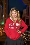 Normal Stefanie Scott-Planet-Hollywood5-3