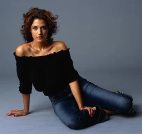 SaraCasting4.jpeg (9 KB) Promo