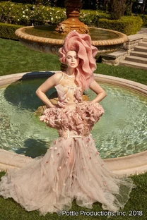 Avant Garde in Garden