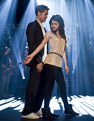 Another Cinderella Story - Publicity still of Drew Seeley & Selena Gomez