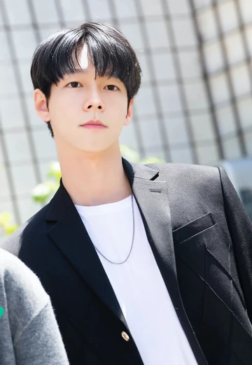 satoshi Satoshi Overtakes Zara Founder as BTC Holdings Soar by $4