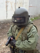 Шлем на голове