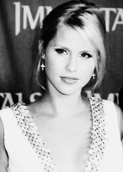 Claire Holt, Aquarius Wiki