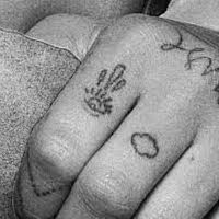 Ariana Grande Honeymoon Finger Tattoo  Steal Her Style