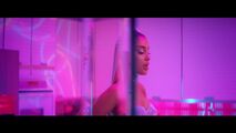 Ariana Grande - 7 Rings - Screencaptures (53)