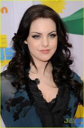 Elizabeth Gillies