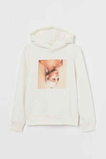 sweetener merch hm