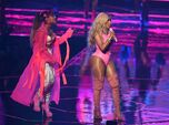 Ariana performing Side to Side feat Nicki at MTV VMAs 2016 (7)